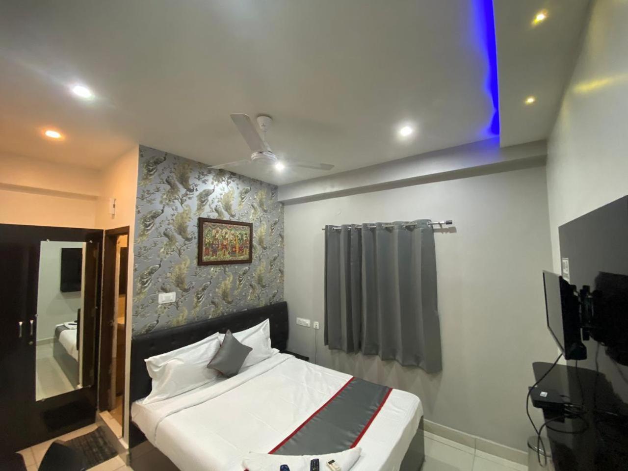Kondapur  Hotel Grandview מראה חיצוני תמונה
